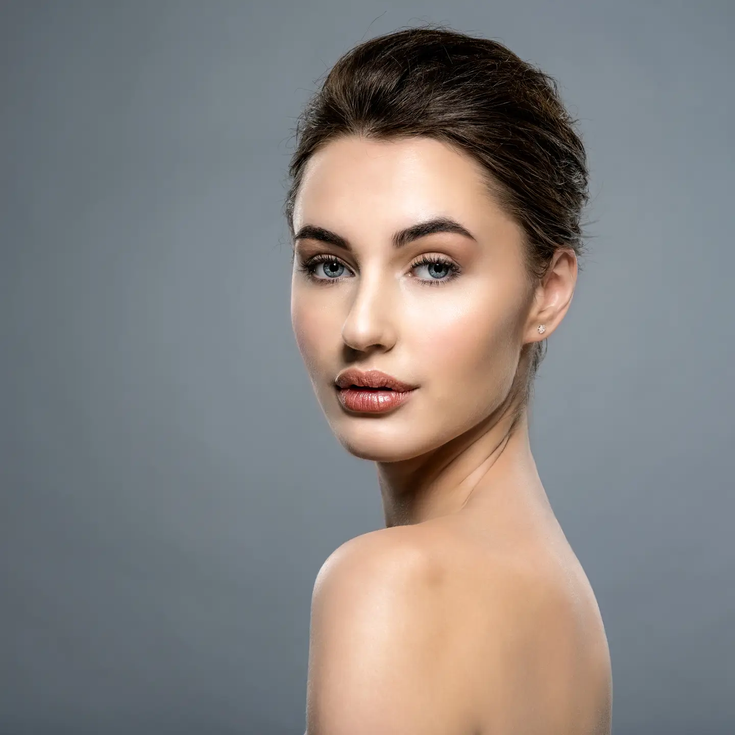 Beautiful-face-of-a-caucasian-woman-with-clean-fresh-skin.webp